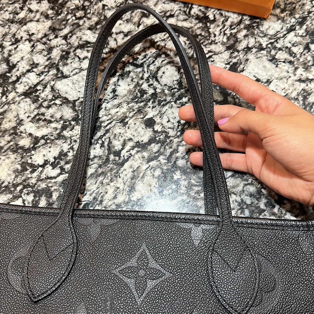 LOUIS VUITTON NEVERFULL MM Monogram Empreinte Leather. (GREAT CONDITION) Black - Picture 11 of 13